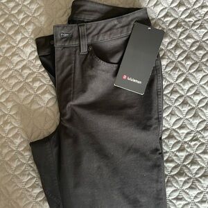 NWT LULULEMON ABC slim pants black